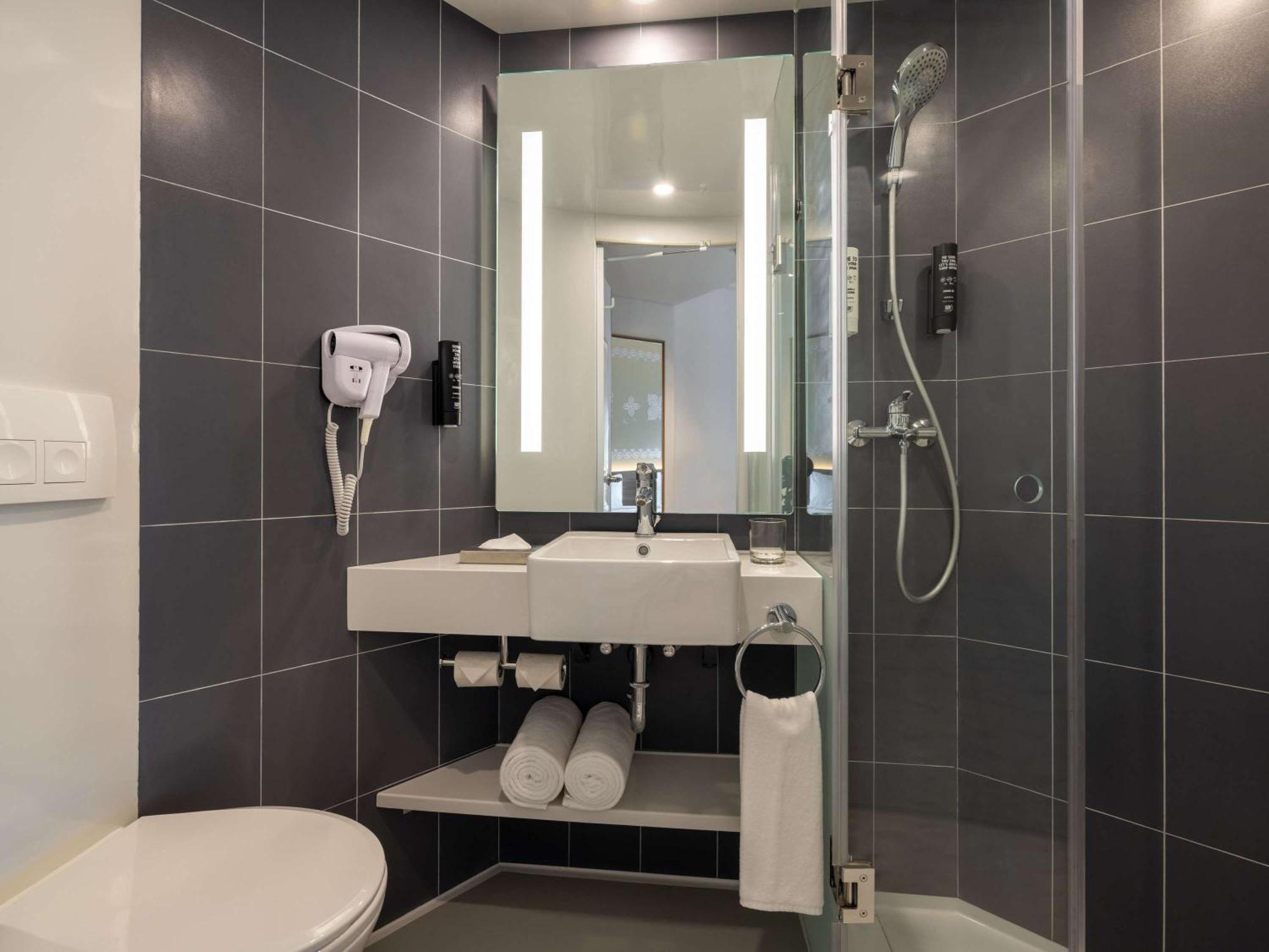 Ibis Thane - An Accor Brand Экстерьер фото